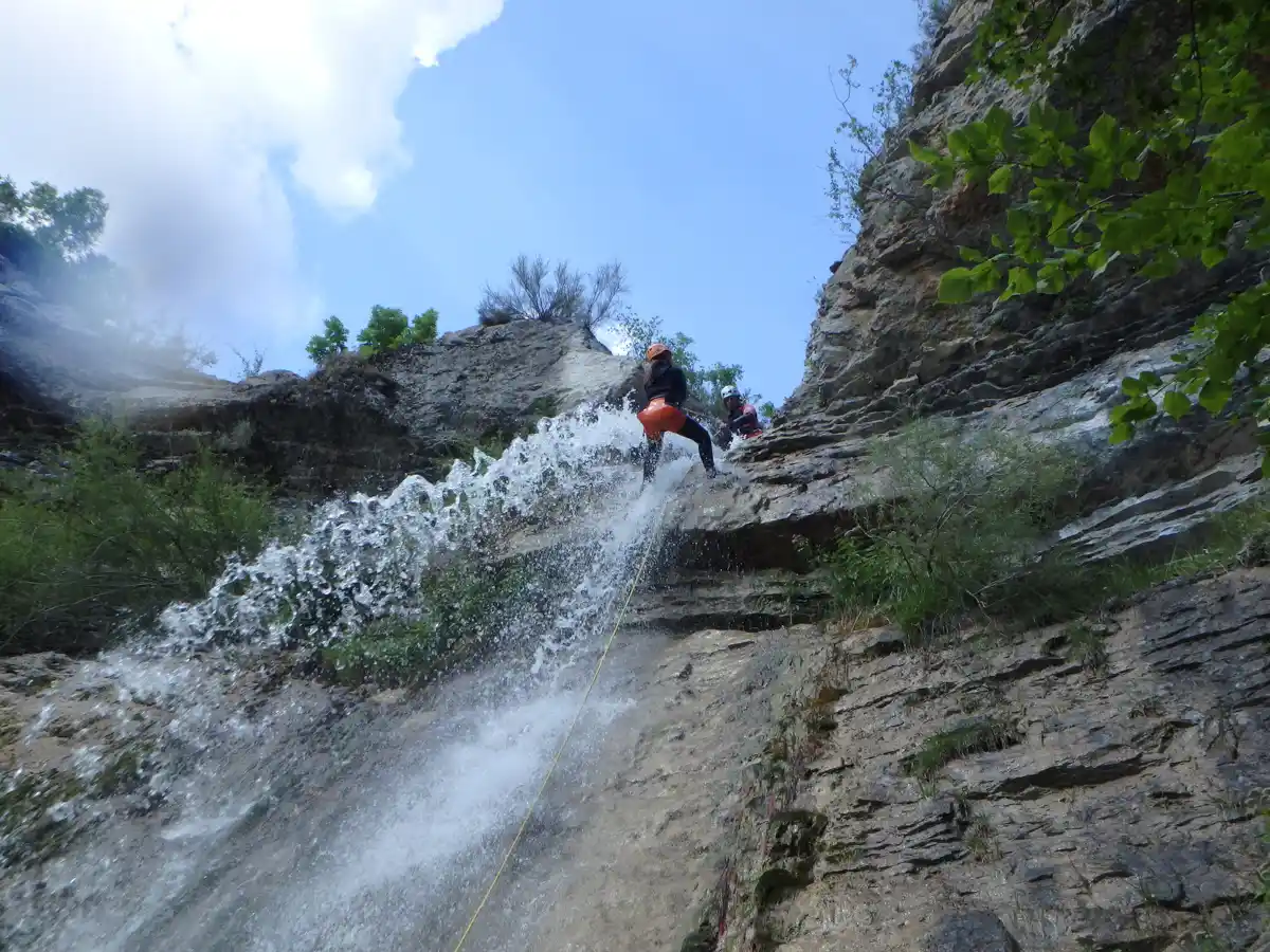 cohen annie and tommy canyoning in southern french alps (21 of 24).webp